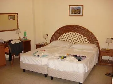 Hotel Villa Bianca Resort Taormine 4*,